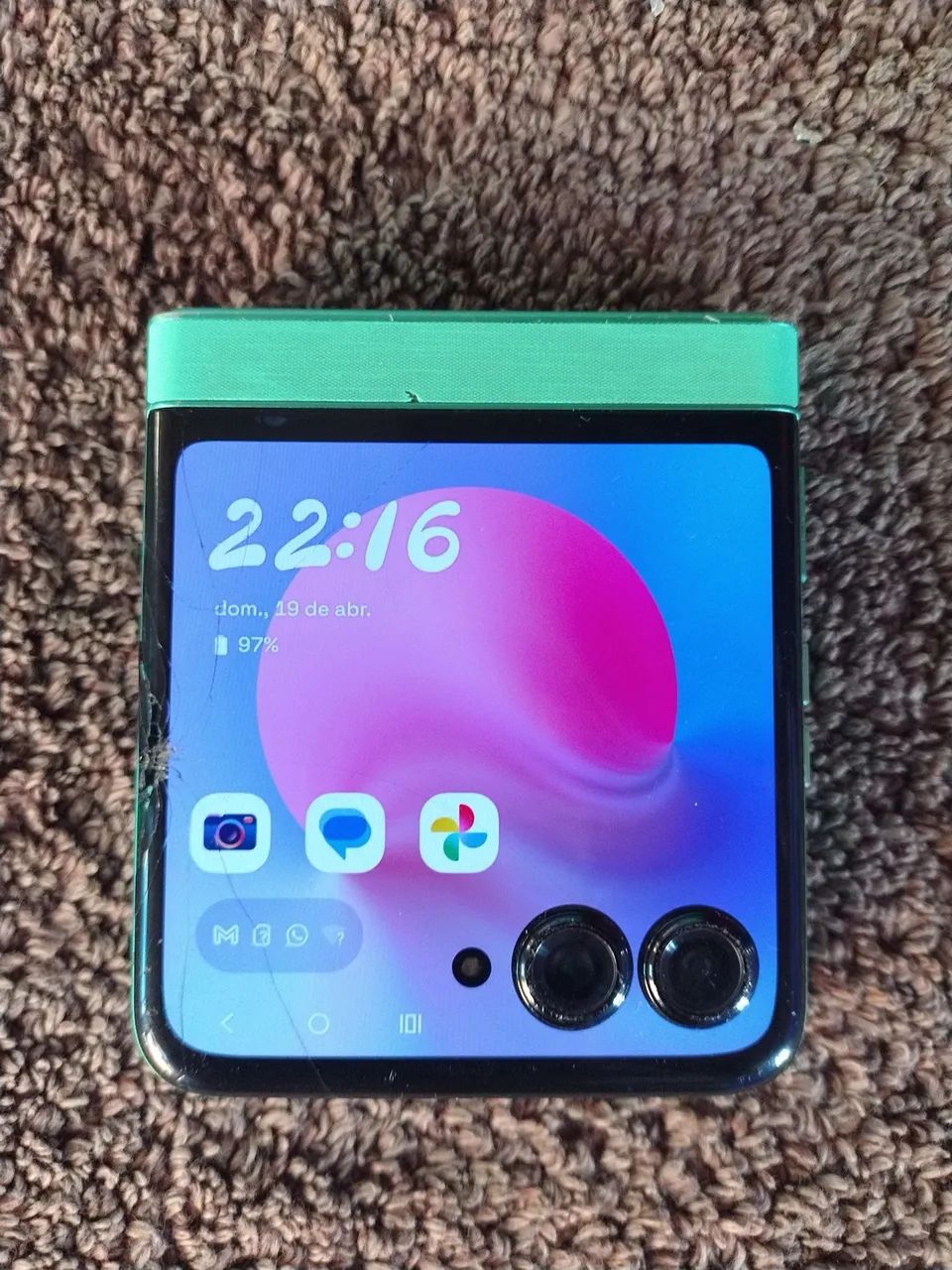 Celular moto Razr 60 , venda ou troca, defeito touch principal - Foto 2