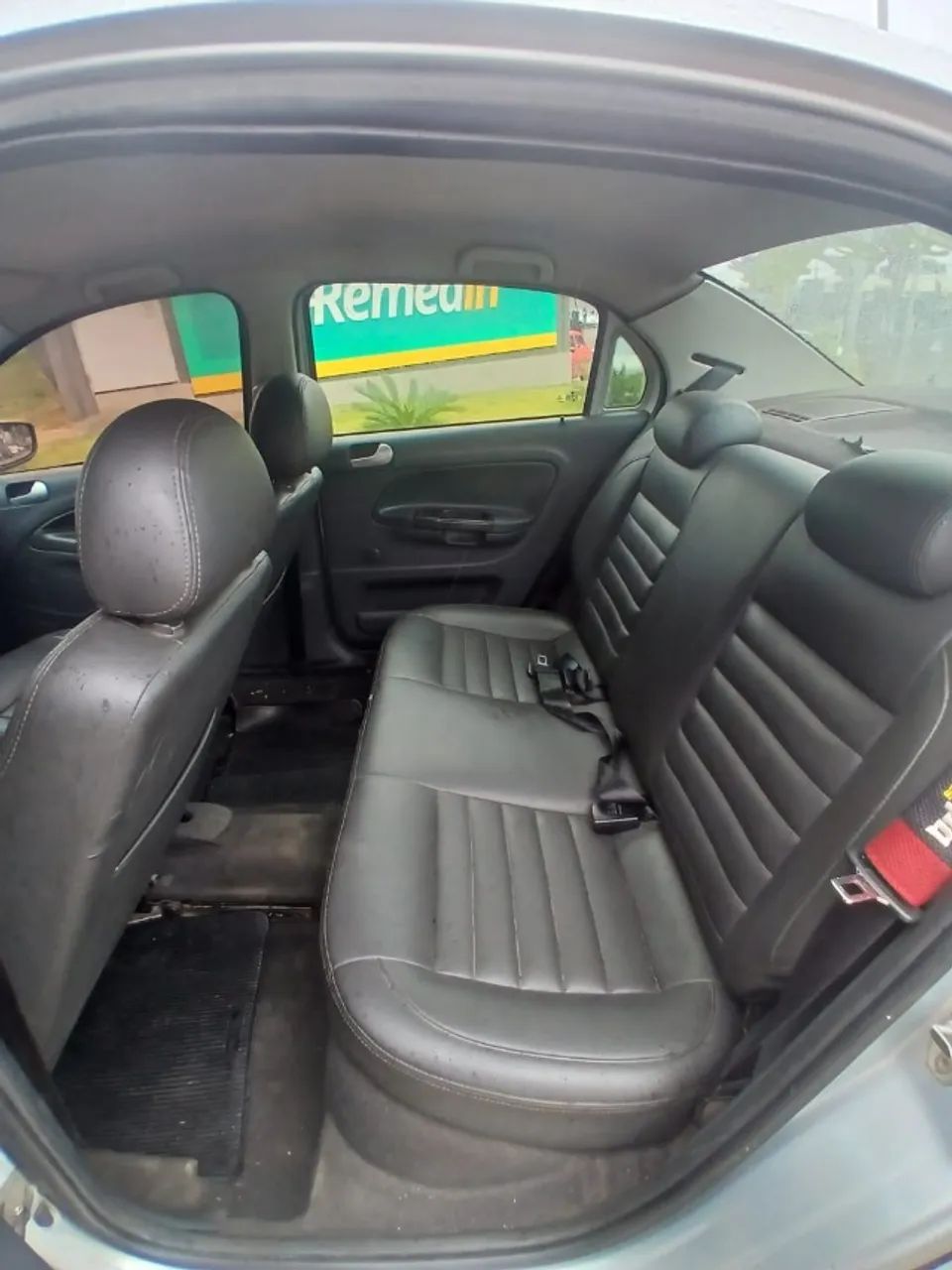 Volkswagen Voyage VOYAGE TREND 1.6 Mi Total Flex 8V 4p 2010