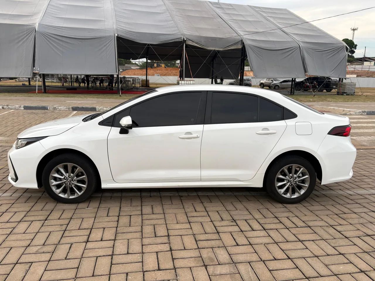 Toyota Corolla GLI 2.0 16V Flex Aut. 2025 - Foto 4