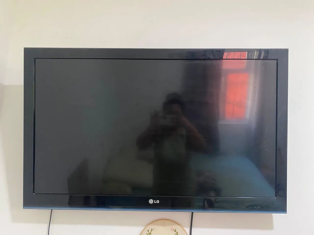 Rack e televisão 