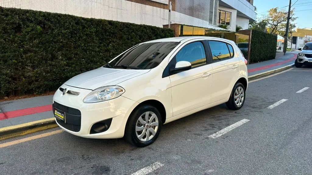 Fiat Palio Attractive 1.0 EVO Fire Flex 8V 5P 2014