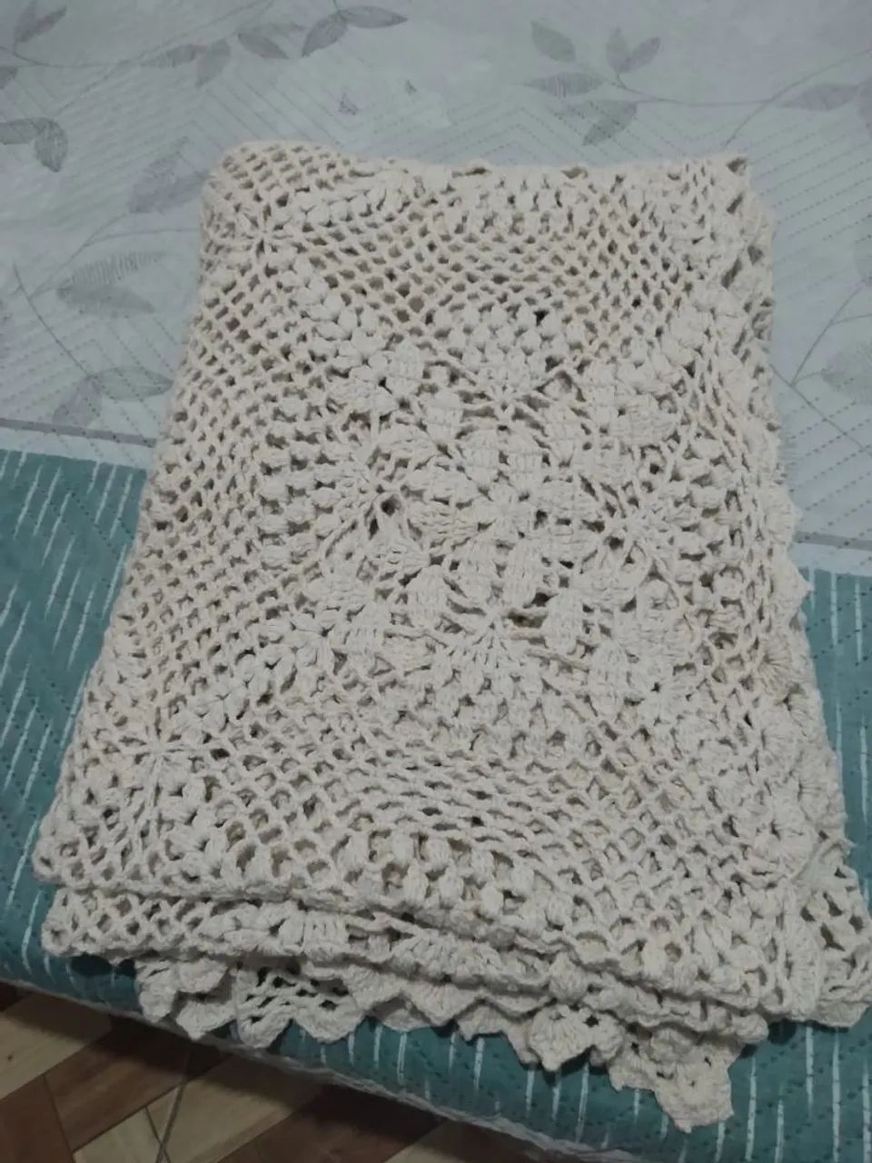 Colcha de crochê artesanal 