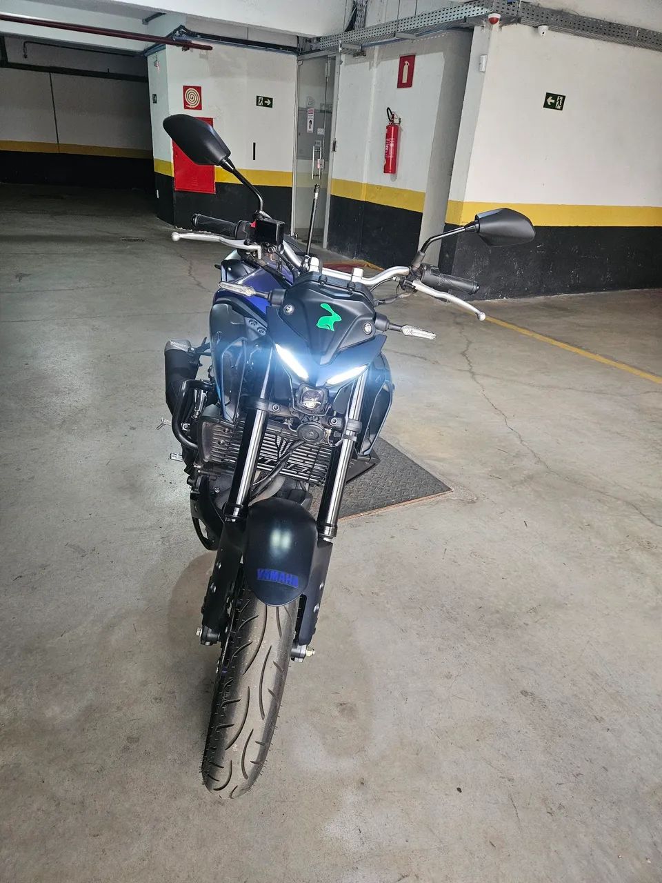 Yamaha MT03 2025 - Foto 3