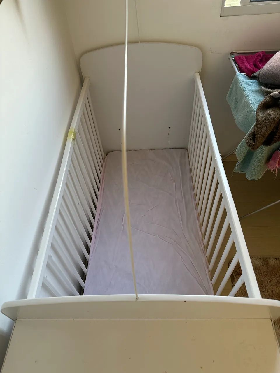 Berço com cômoda/trocador embutido