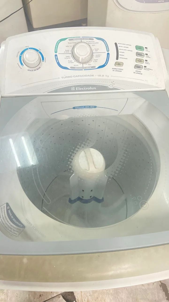 Máquina de lavar roupa Eletrolux 