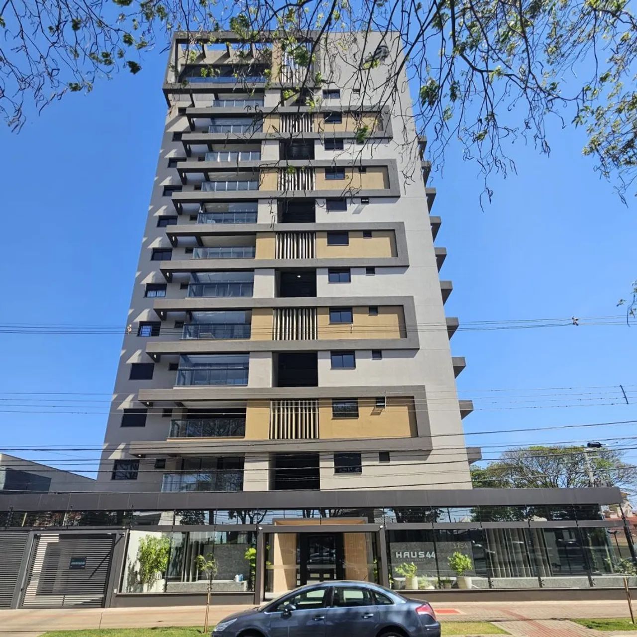 LOCAÇÃO | Apartamento, com 3 quartos em Jardim Leblon, Maringá