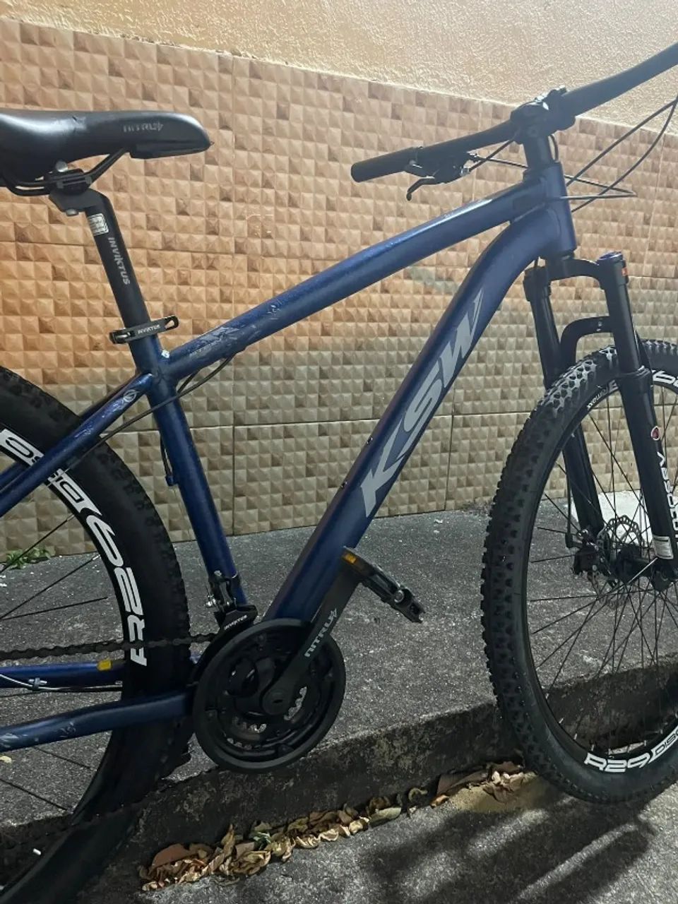 BICICLETA KSW COM APENAS 2 MESES DE USO - Foto 2