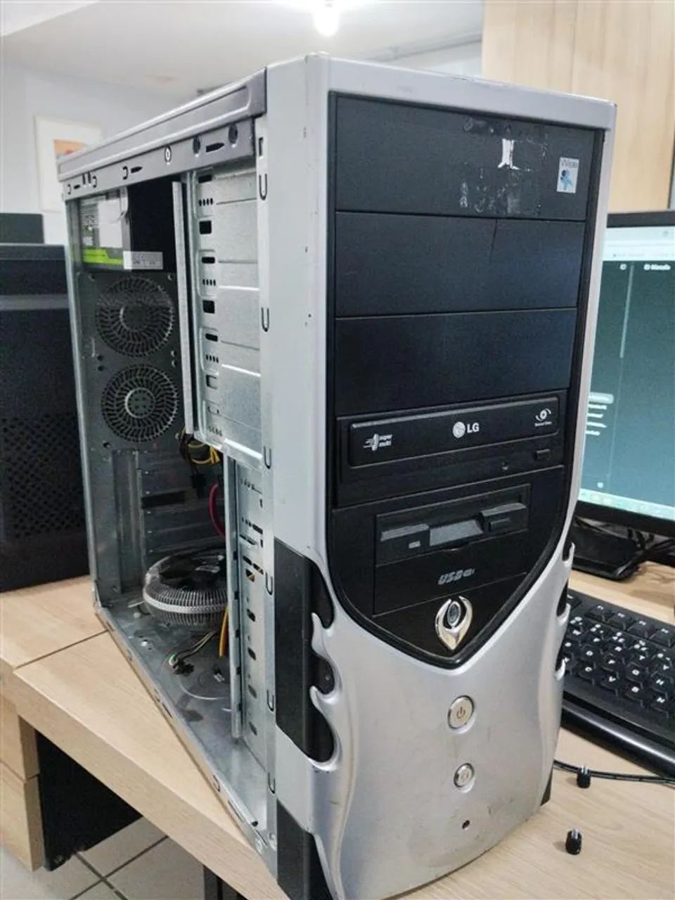 KIT COM 5 COMPUTADORES DESKTOP | INTEL i5, i3 E CORE 2 DUO | PARA USO OU RETIRADA DE PEÇA - Foto 5