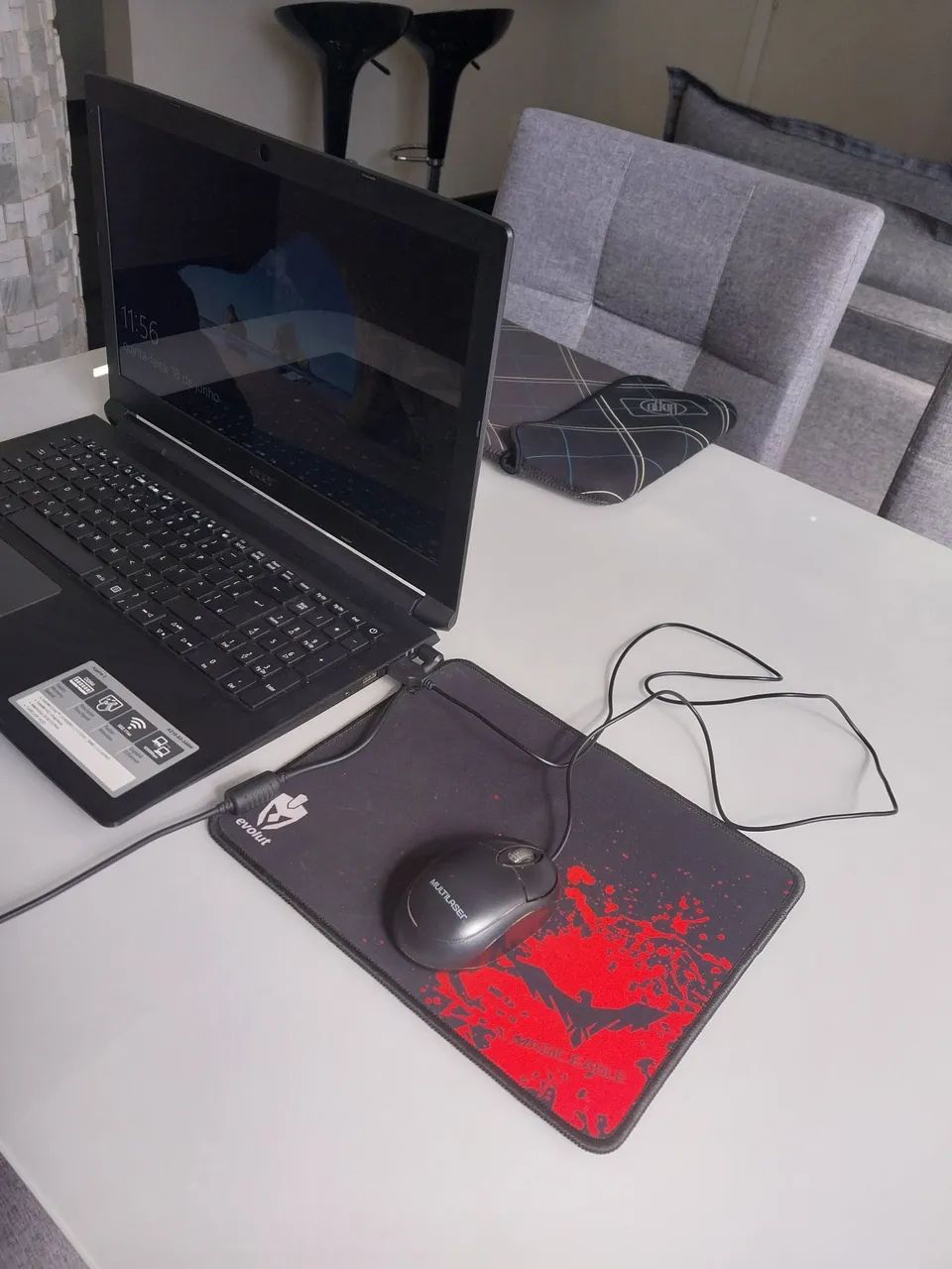 Notebook Acer Aspire 3  i3 4GB RAM 1TB - Foto 2