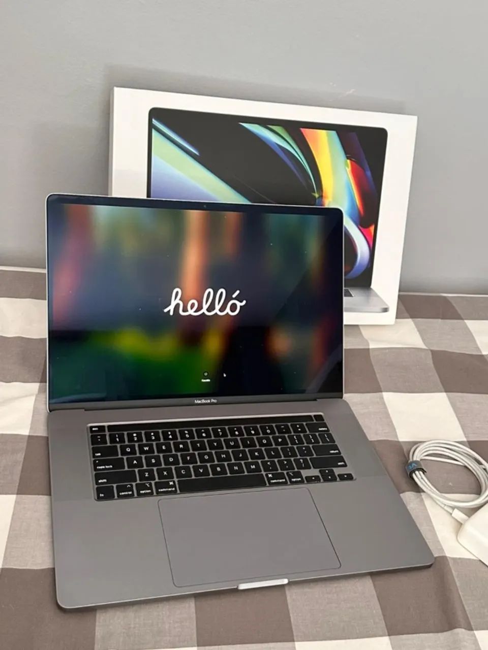 Apple MacBook Pro 16