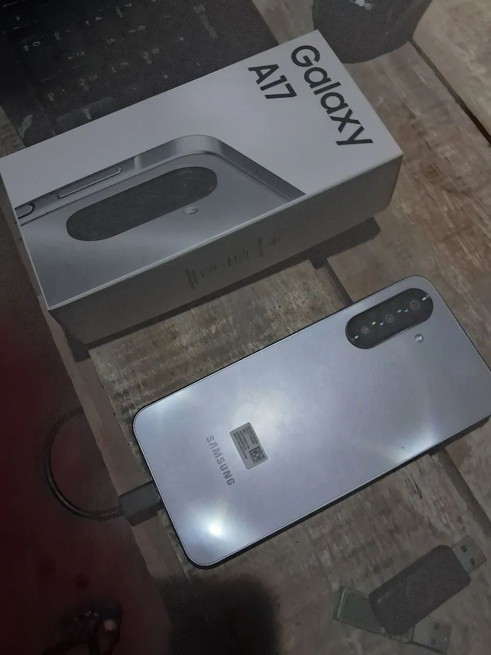 Celular A17 de 256gb de cor cinza - Foto 2
