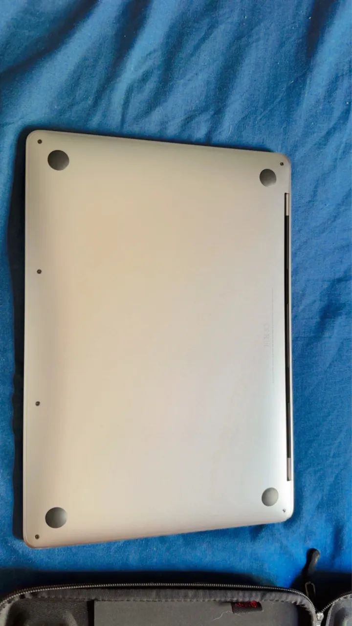 MacBook Pro M2 (2022) 13