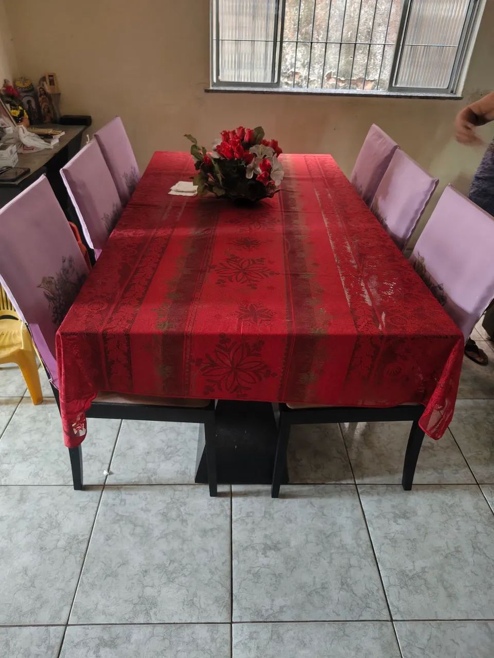 Vendo Conjunto de mesa elegante com 6 cadeiras  - Foto 2