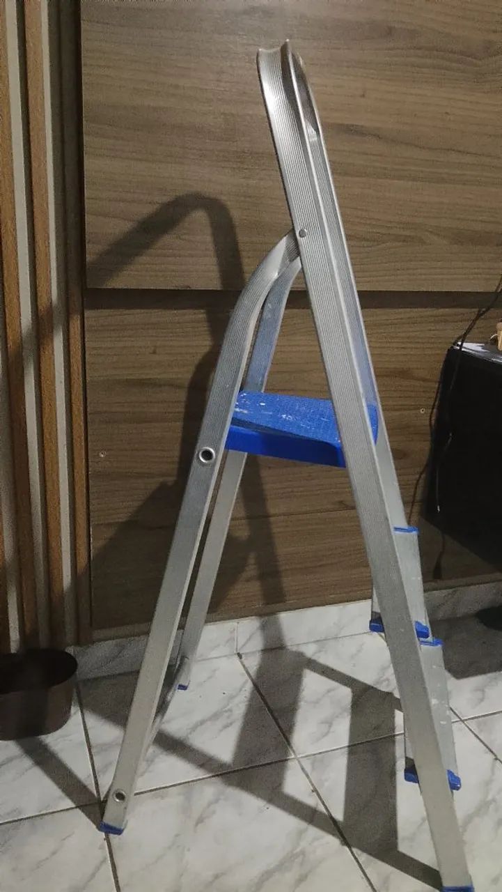 Escada - Foto 2