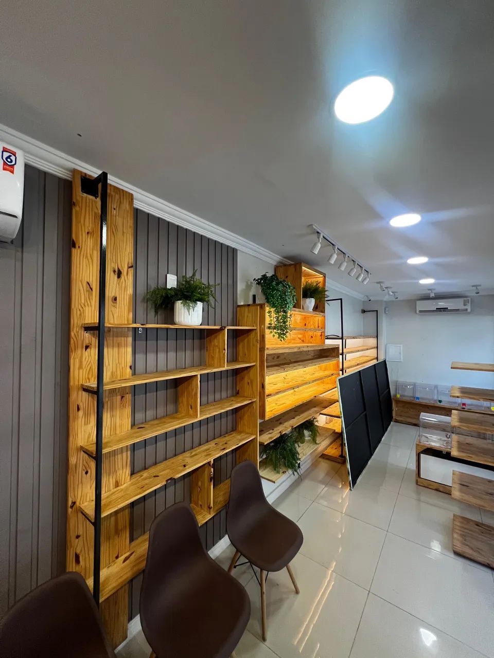 Vende-se móveis (estrutura) para loja! - Foto 2