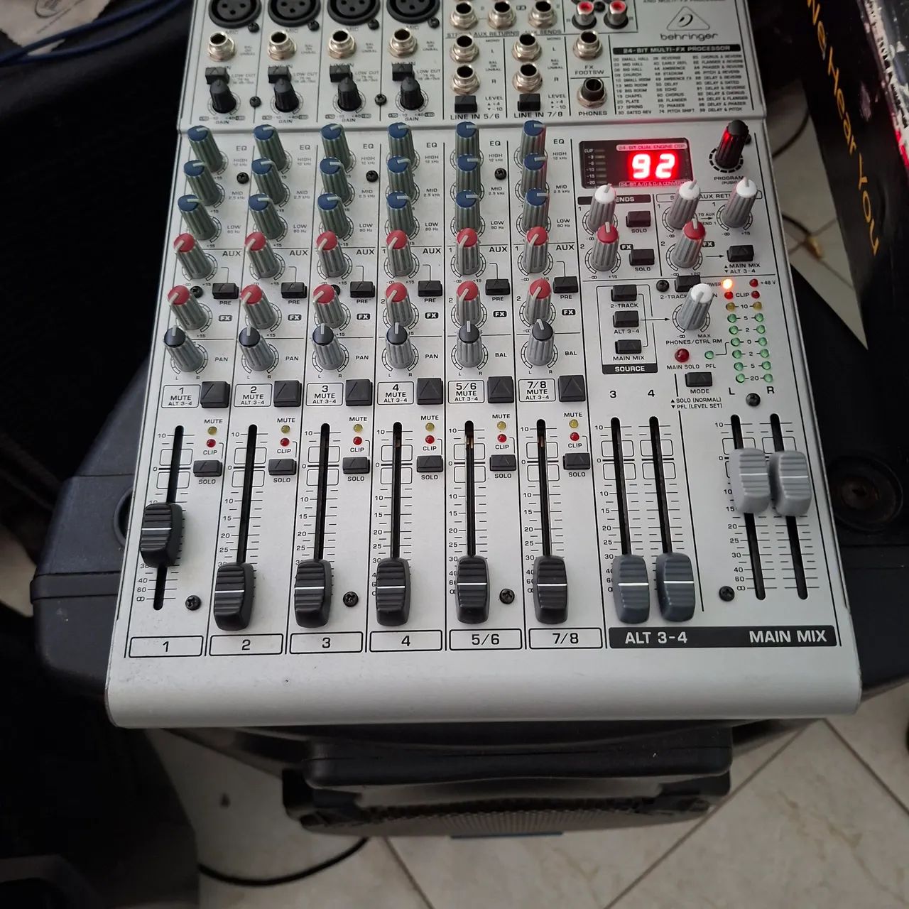 Mesa de som behringer  - Foto 5