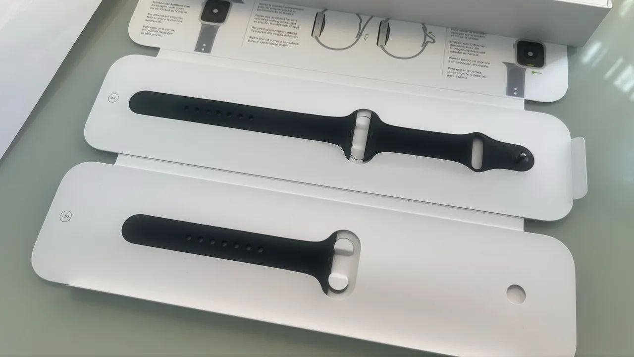 Apple Watch 4 - 44 mm preto  - Foto 3