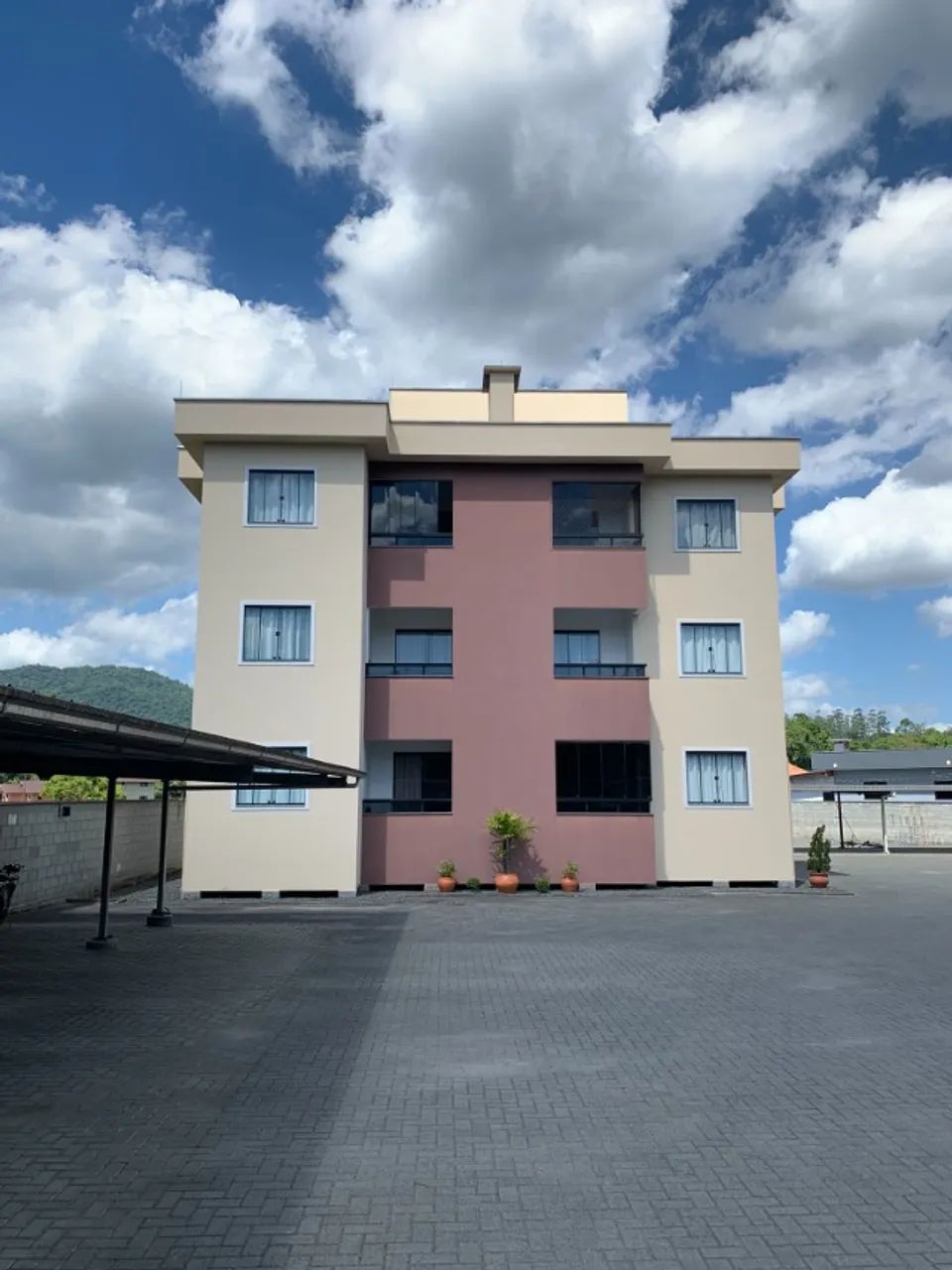 Lindo Apartamento com móveis sob - medida em Pomerode - SC