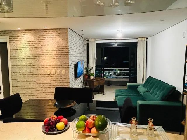 Vendo sofá retrátil e sala jantar 6 lugares bonitos e bom custo-benefício