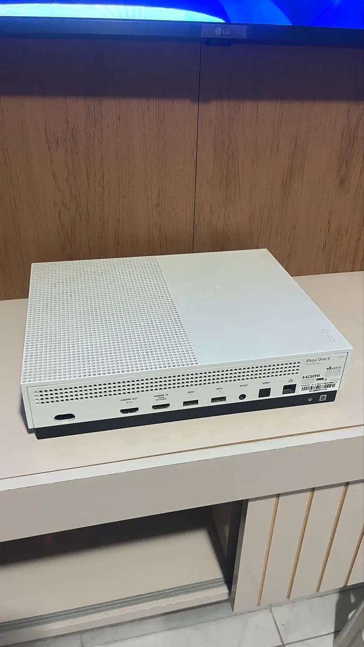 Xbox ONE 500gb - 2 controles  - Foto 4