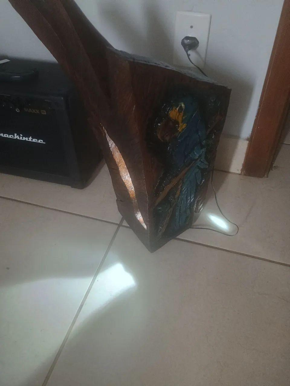 Escultura e luminárias de chão  - Foto 6