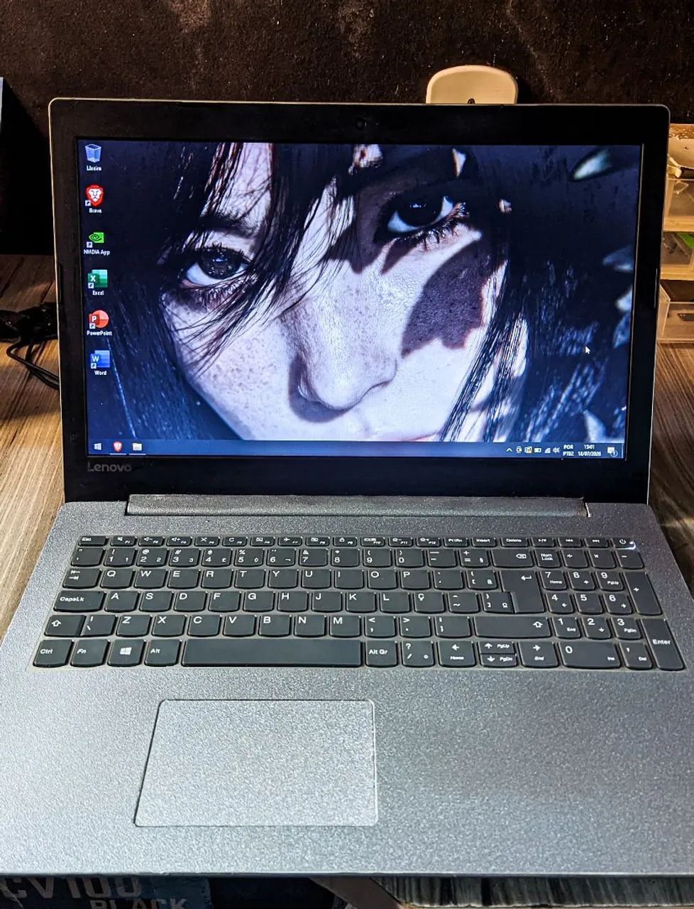 Notebook Lenovo i5 7a 8GB Ram SSD 240GB Placa Nvidia Dedicada