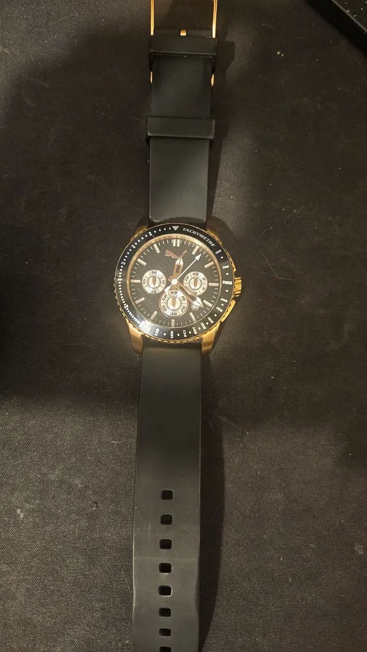 Relógio masculino Puma preto e dourado - Foto 2