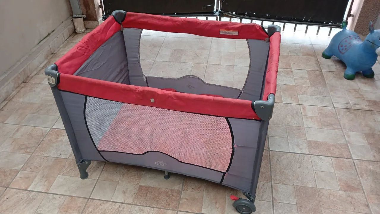 Berço cercadinho chiqueirinho 