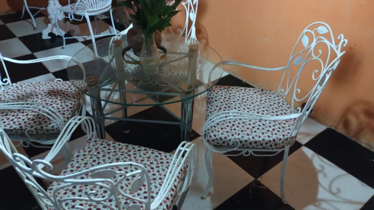 4 cadeiras amplas folhinha - Foto 5