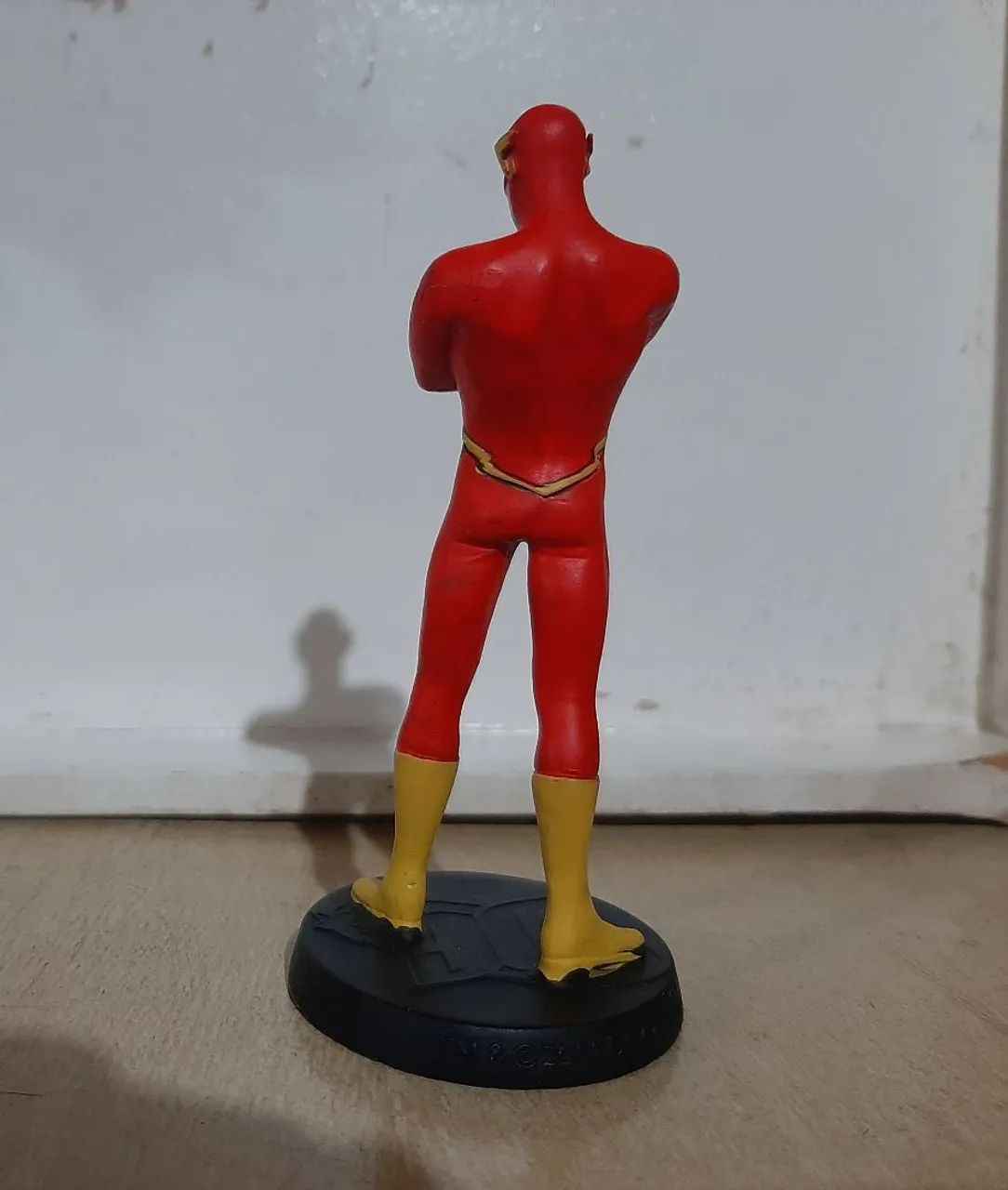 The Flash miniatura, Eaglemoss.  Dc comics. Usado em excelente estado - Foto 2