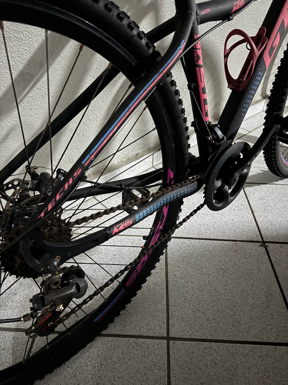 Vendo Bicicleta gts pro m5 aro 29 - Foto 2