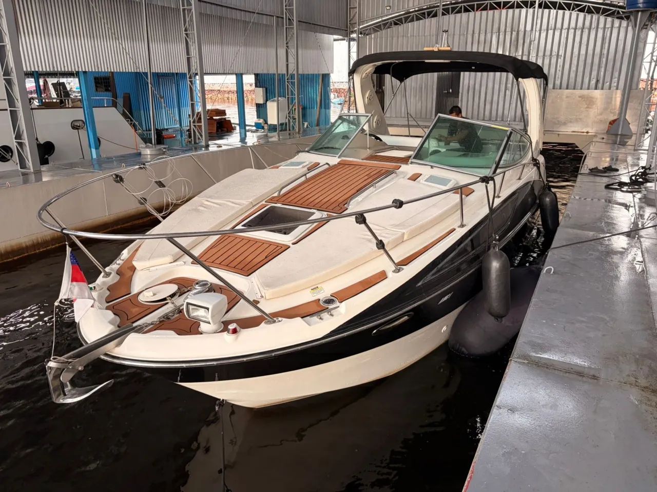 Lancha Bayliner 31 pés