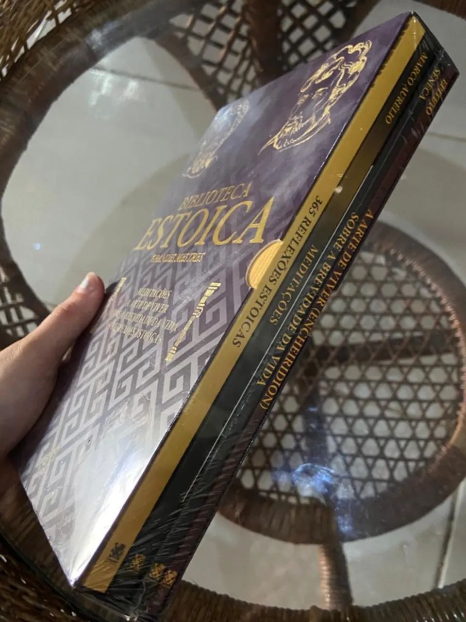 BOX BIBLIOTECA ESTOICA - GRANDES MENTES - Foto 2