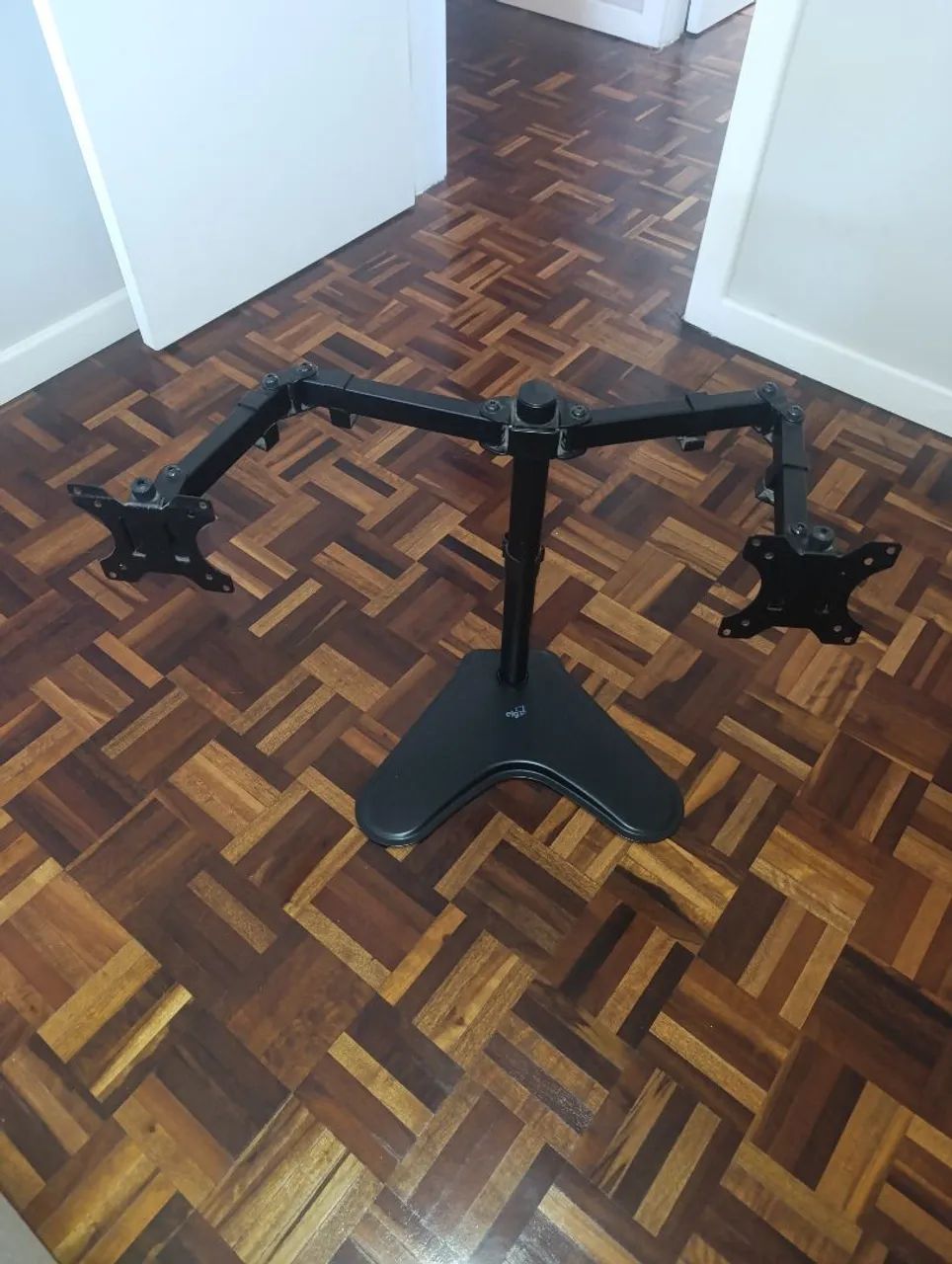 Suporte para dois monitores 