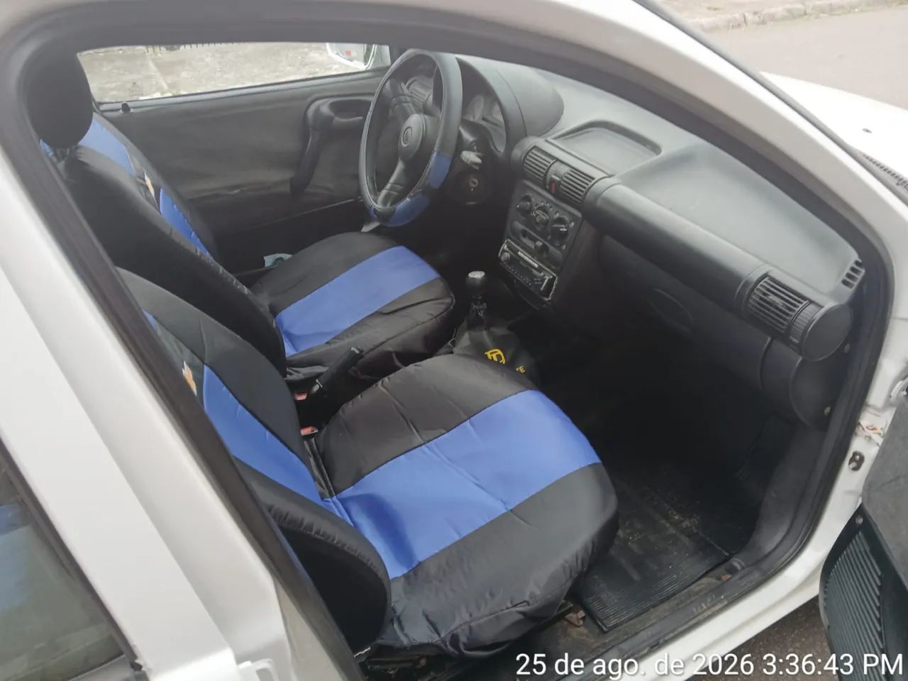 Chevrolet Corsa Sedan Super Milenium 1.0 MPFI 16V 2002