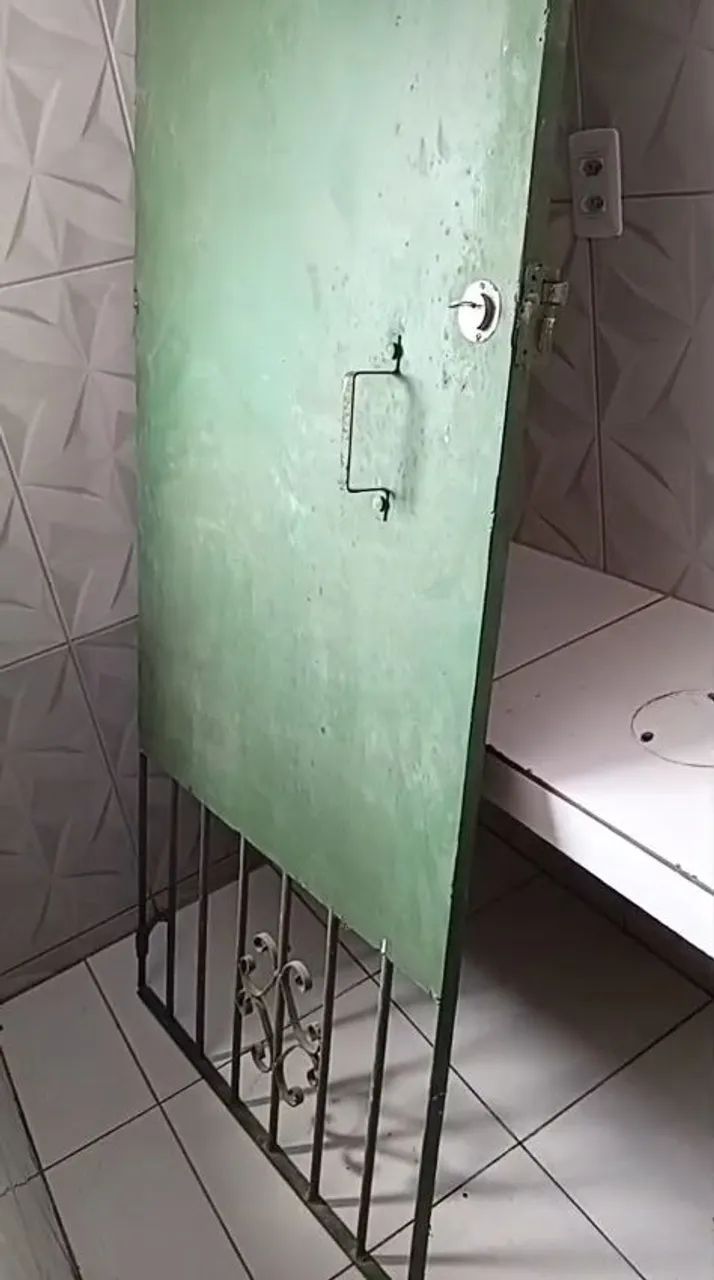 Portão de ferro442917672505856001