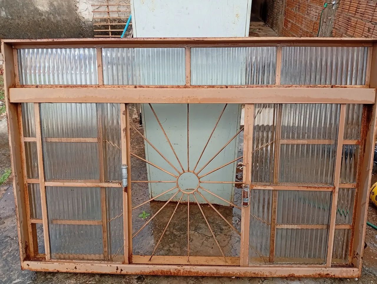 Janela com vidro - Foto 2