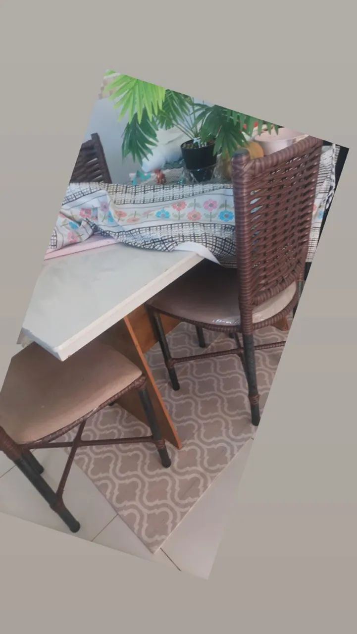 Mesa vendo as duas mesas em ótimo estado $400 - Foto 2