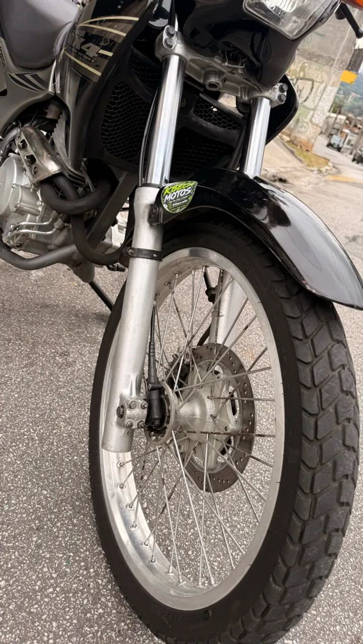 Falcon 400 2003 - Foto 5