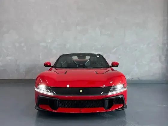 Ferrari 12Cilindri Spider 6.5 V12 830cv, foto 5 de 12