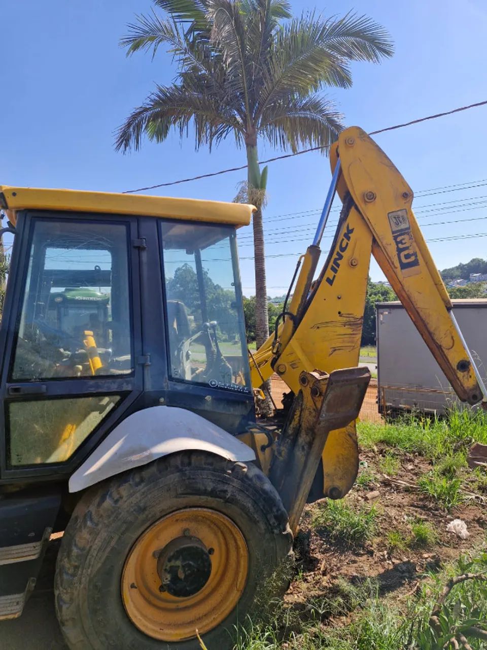 Retroescavadeira JCB 3c ano 2007 tração 4x2 sem motor  - Foto 2