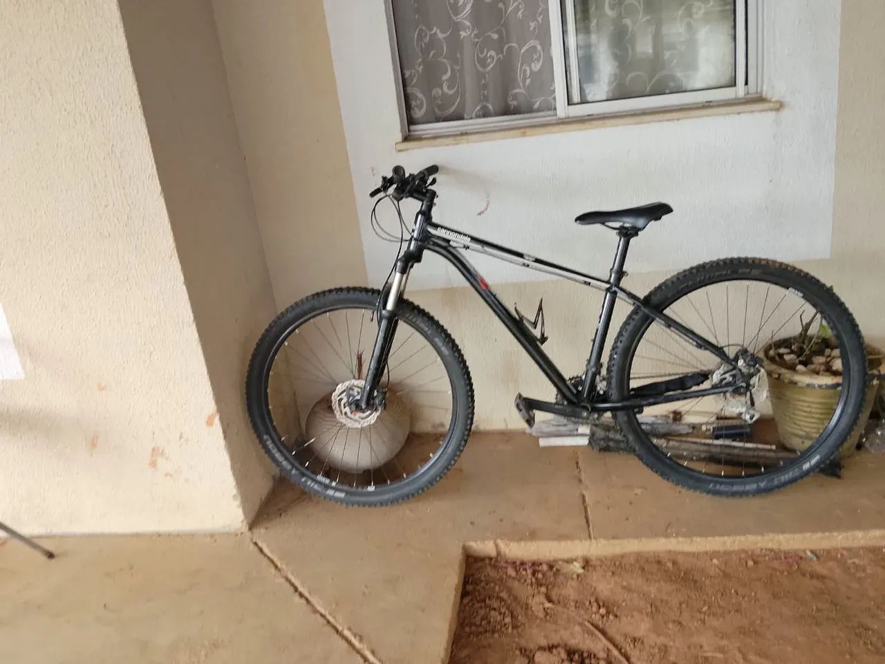 Bicicleta moto banke semi nova freios a disco  - Foto 2