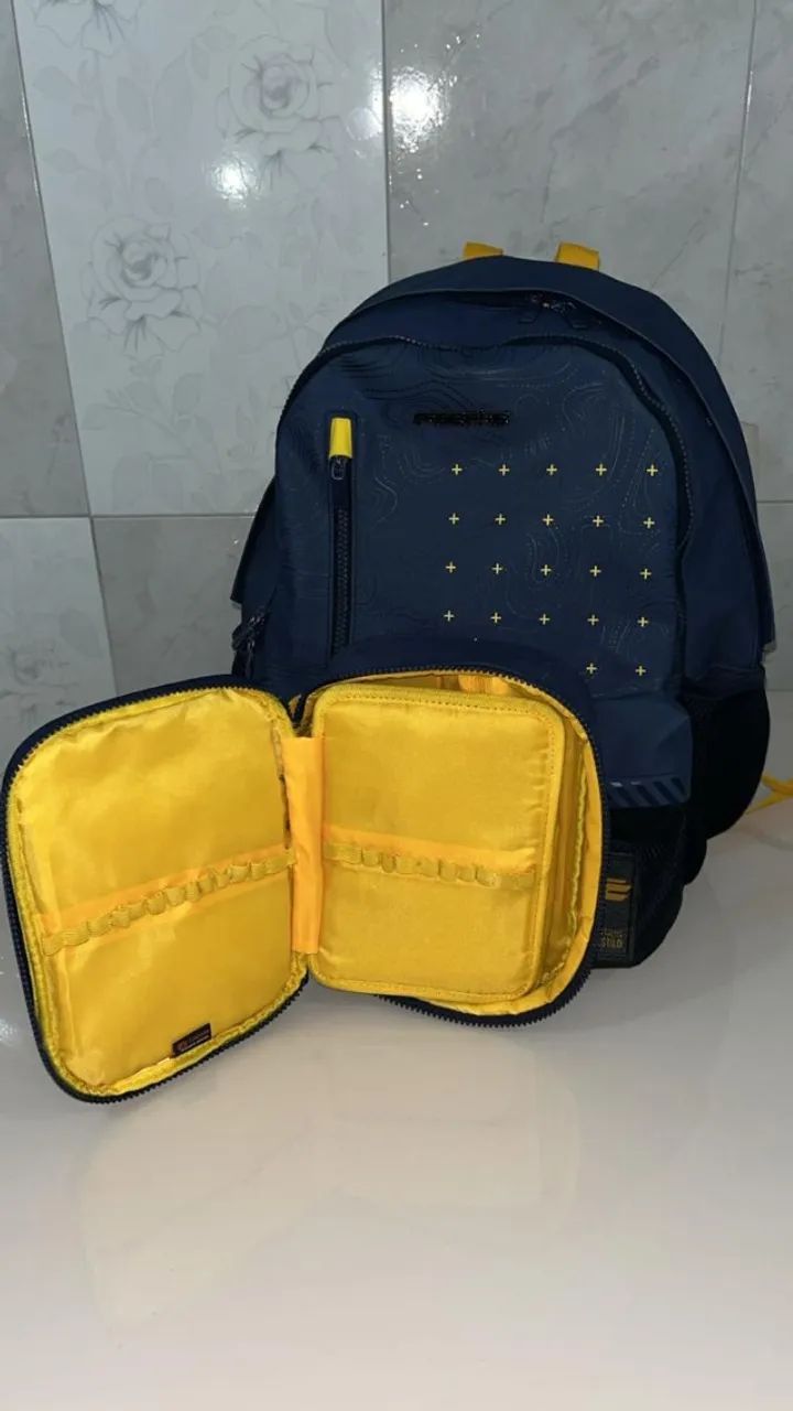 mochila free fire com estojo - Foto 3