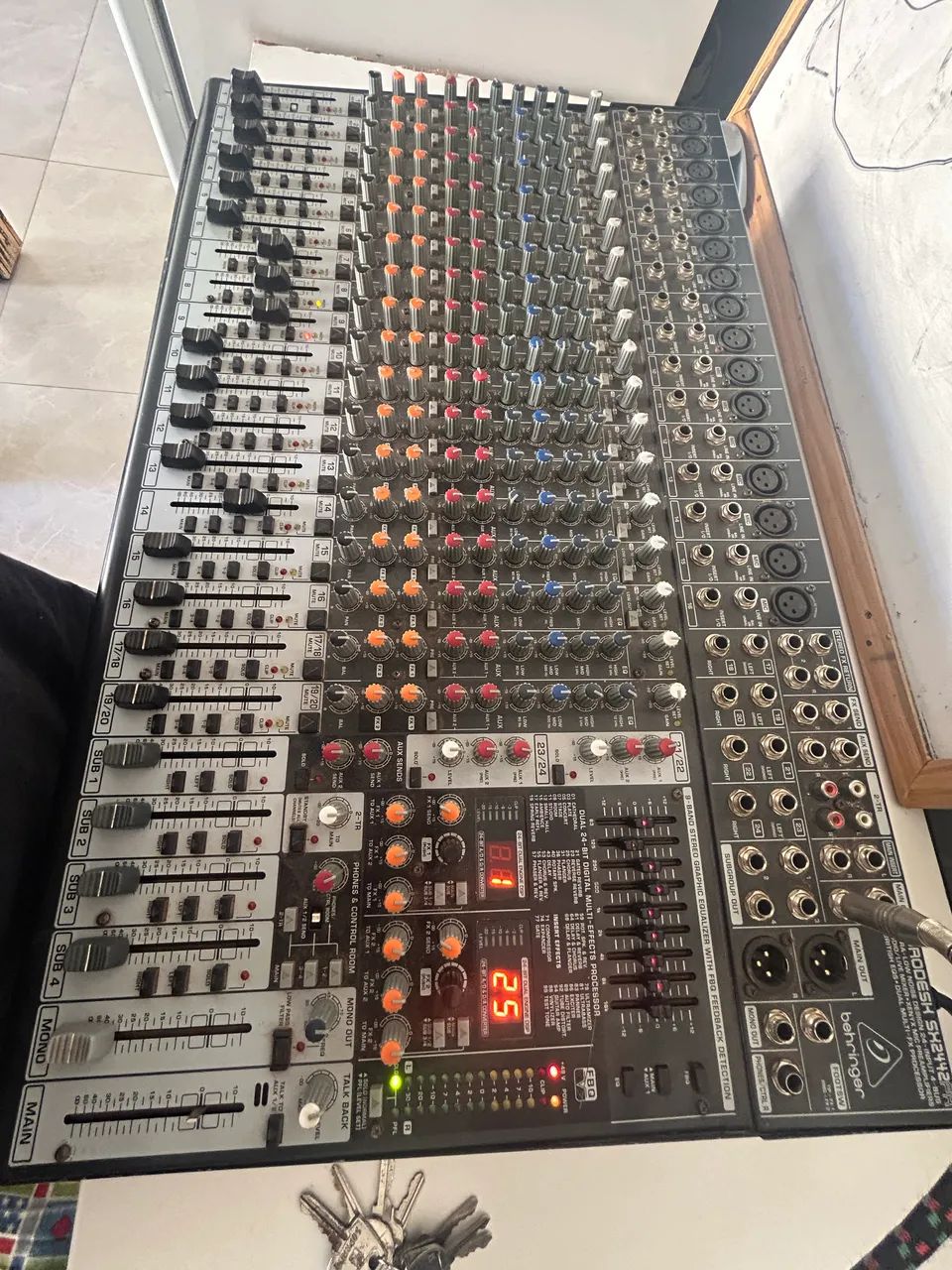 Mesa Behringer Eurodesk sx2442fx - Foto 4