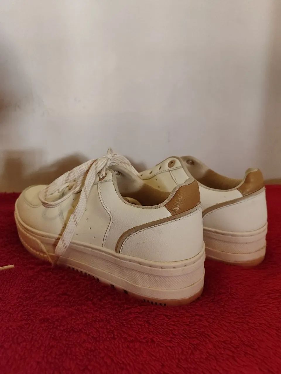 Sapato feminino off white  - Foto 4