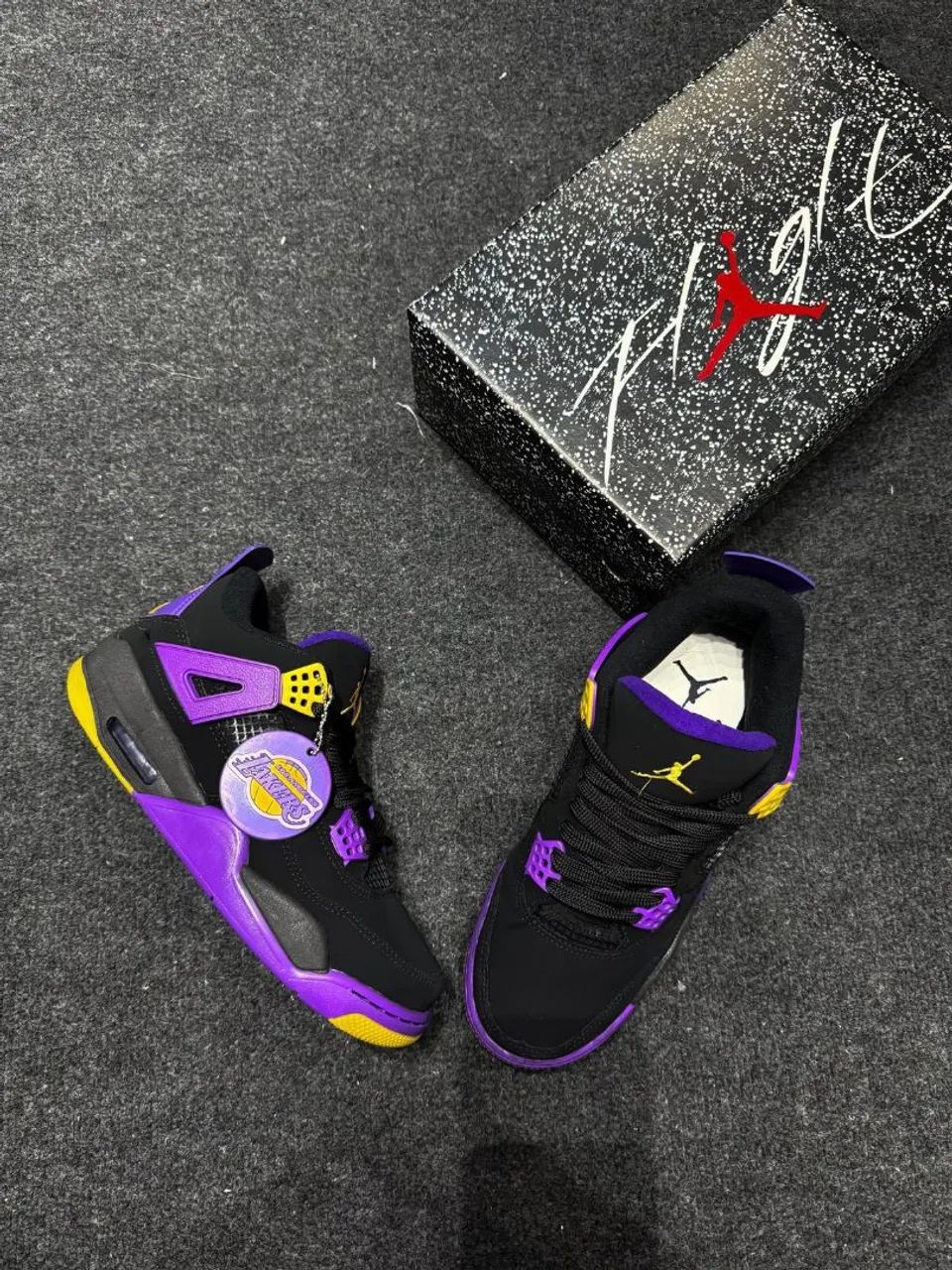 Jordan retro 4 LAKERS EDIÇÃO ELIMITADA - Foto 3