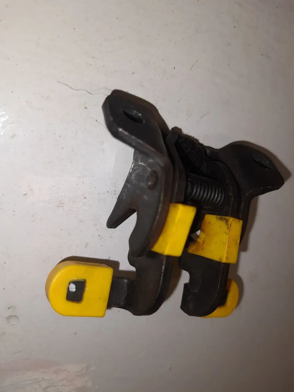 Dobradiça Limitador Porta Traseira Fiorino 2014/2020