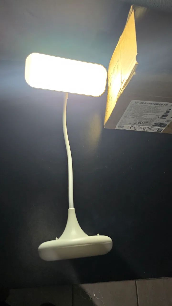 Luminária de Mesa LED Ajustável 3 Níveis Nova - Foto 4