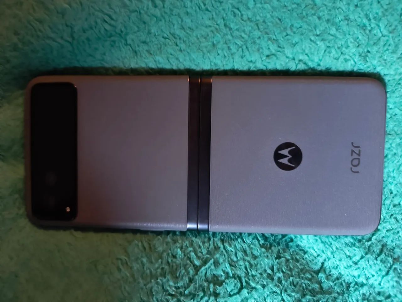 Celular RAZR display com defeito - Foto 4