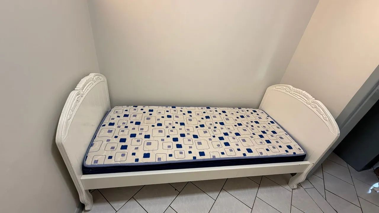 Vende-se: Cama infantil + Colchão  - Foto 2